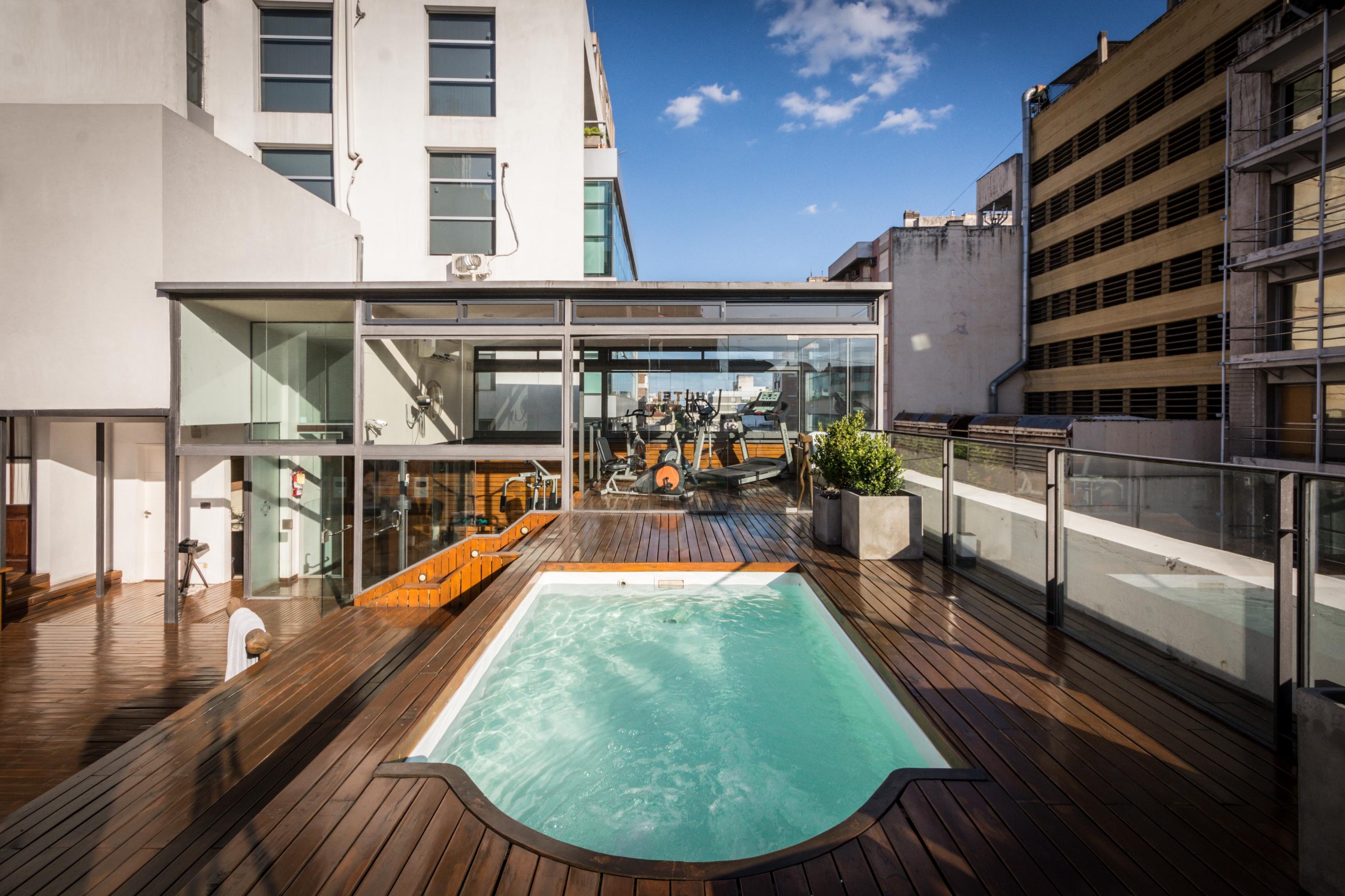 Azur Real Boutique & Hotel